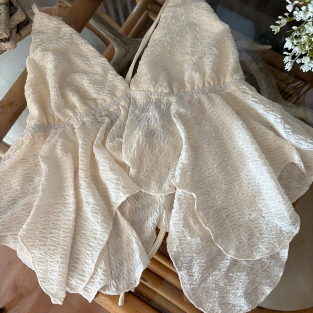 Princess Polly Cream Ruffled Top - Picture 2 of 3